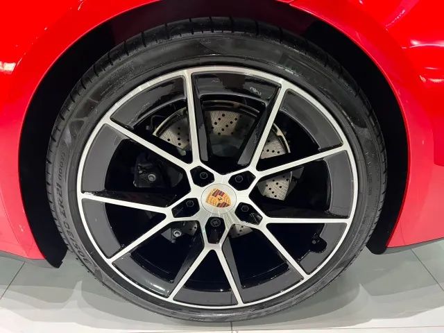 Porsche 911 Carrera Cabriolet 3.0 370cv (991), foto 20 de 20