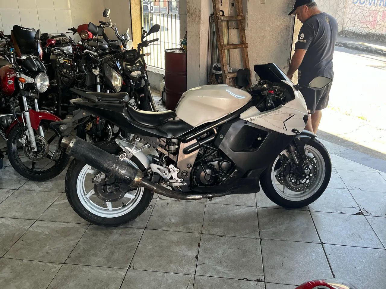 Kasinski comet 650