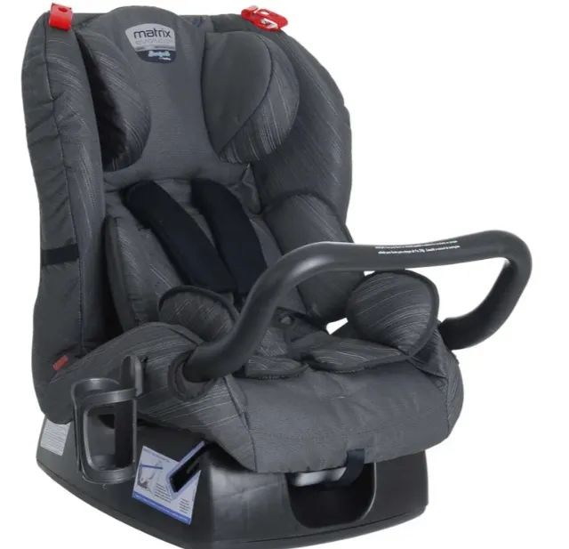Cadeira infantil para carro.