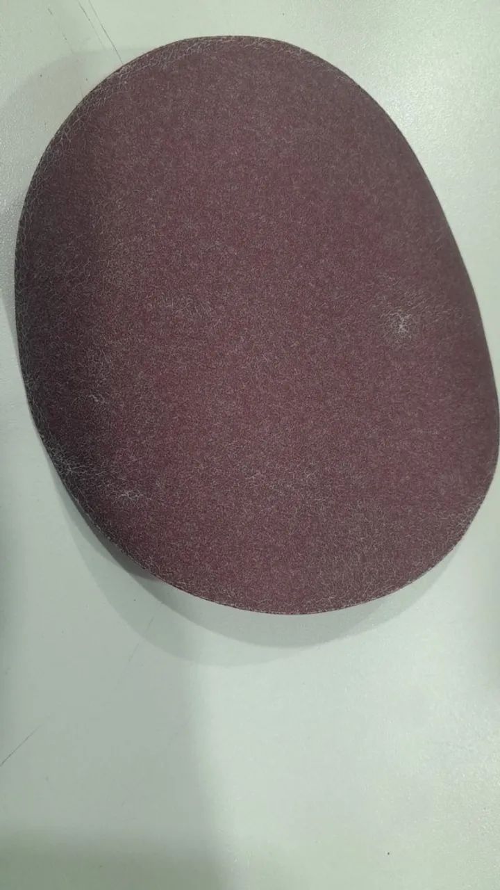 disco de lixa com sistema autoaderente (tipo Fixa Fácil/velcro), P220G medindo 5 polegadas - Foto 2