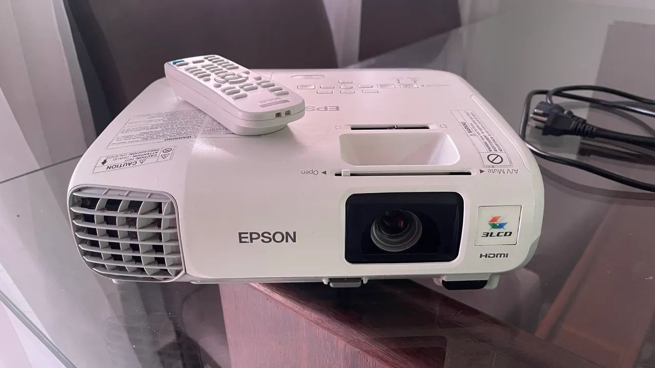 Projetor Epson Powerlite S17  - Foto 4