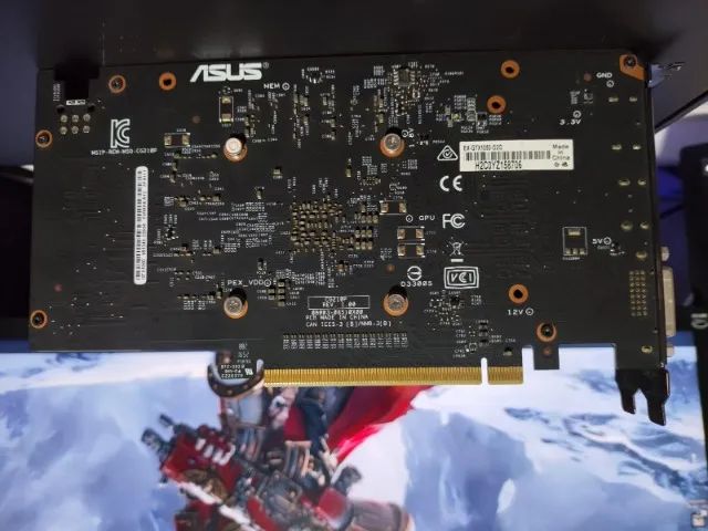 EX GTX 1050 2GB * ASUS - Foto 2
