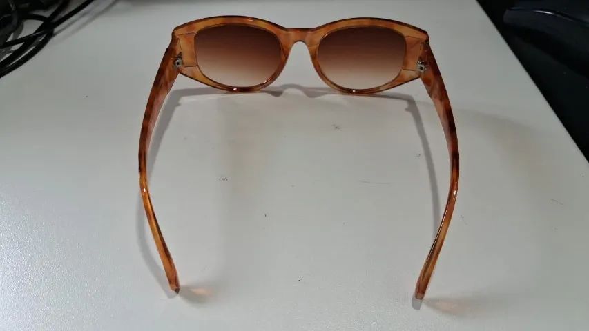 Vendo um par de óculos de sol da marca Salva Look  - Foto 3
