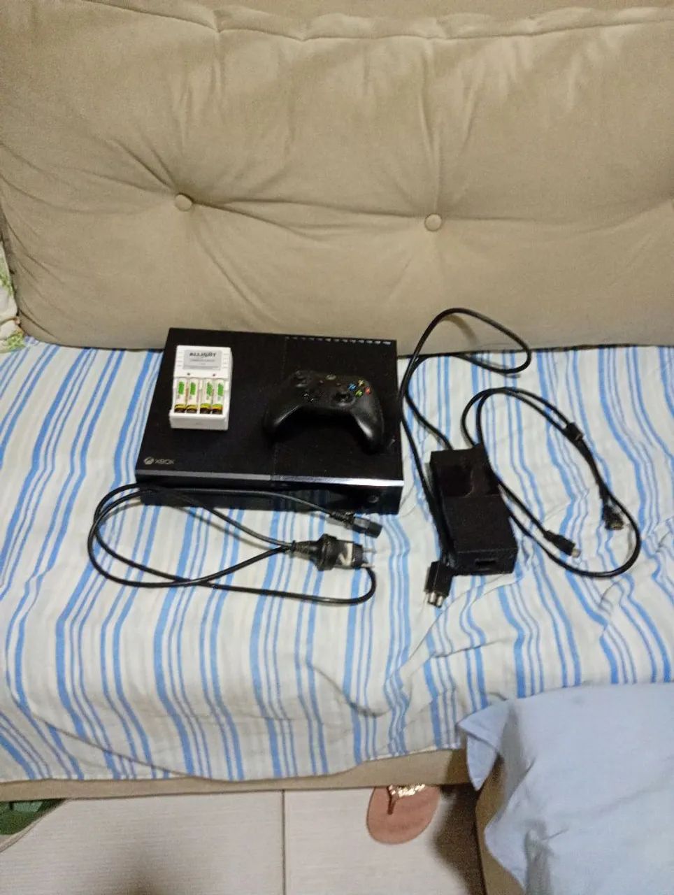 Vendo Xbox one com 14 jogos funcionando perfeitamente (jogos na descrição)