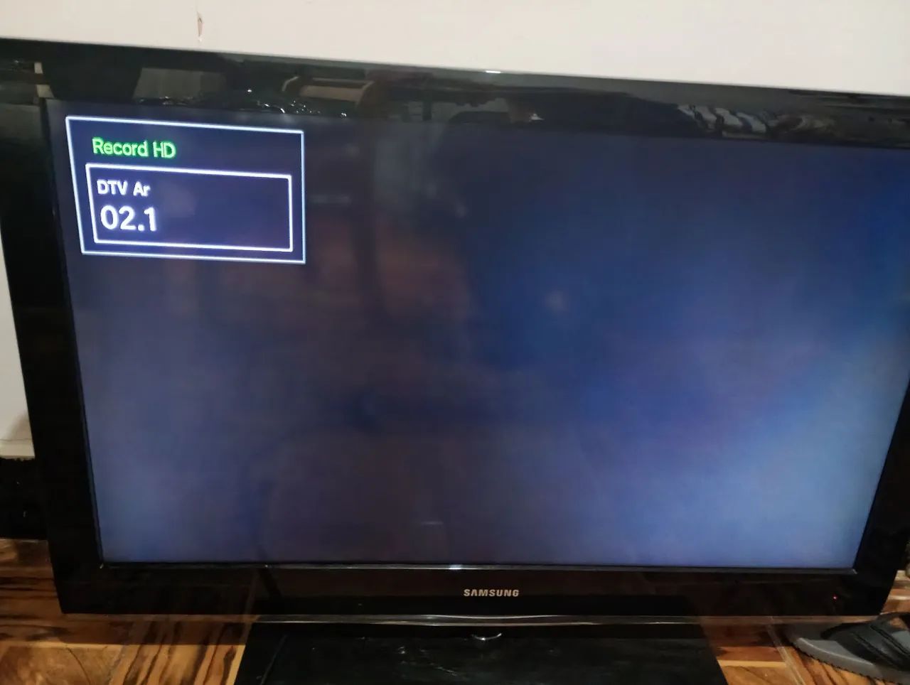 Tv Samsung 40 polegadas impecável + controle. - Foto 3