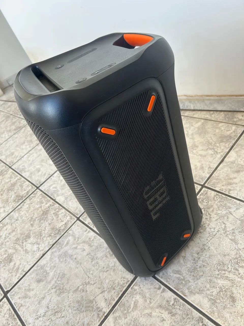 JBL PartyBox 100 - Estado de Nova | Nota Fiscal e Caixa Original - Foto 3