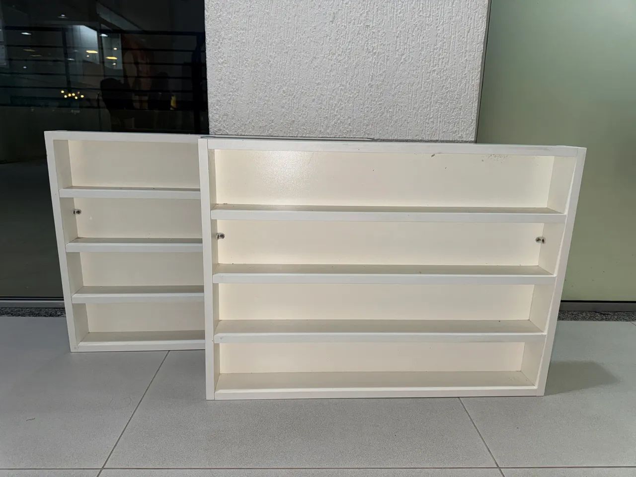 Expositor de esmalte 