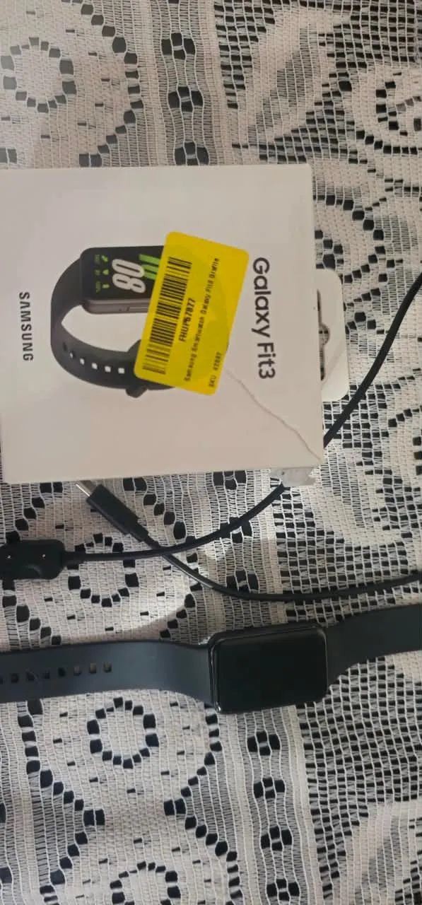 Smartwatch Samsung Galaxy Fit3 Display 1.6" Grafite  - Foto 4