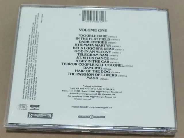 CD - Bauhaus - Volume One - 1979-1983 (SUPER CONSERVADO) - CDs