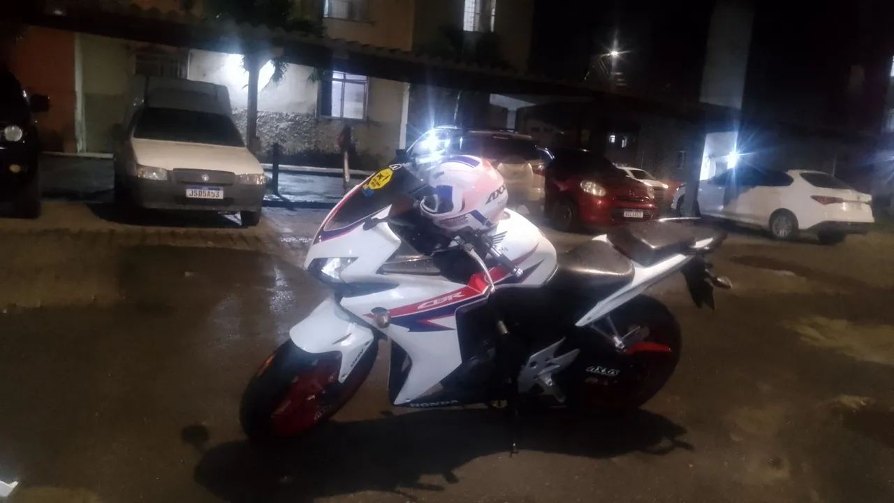 CBR 500r 2014 branca  - Foto 6