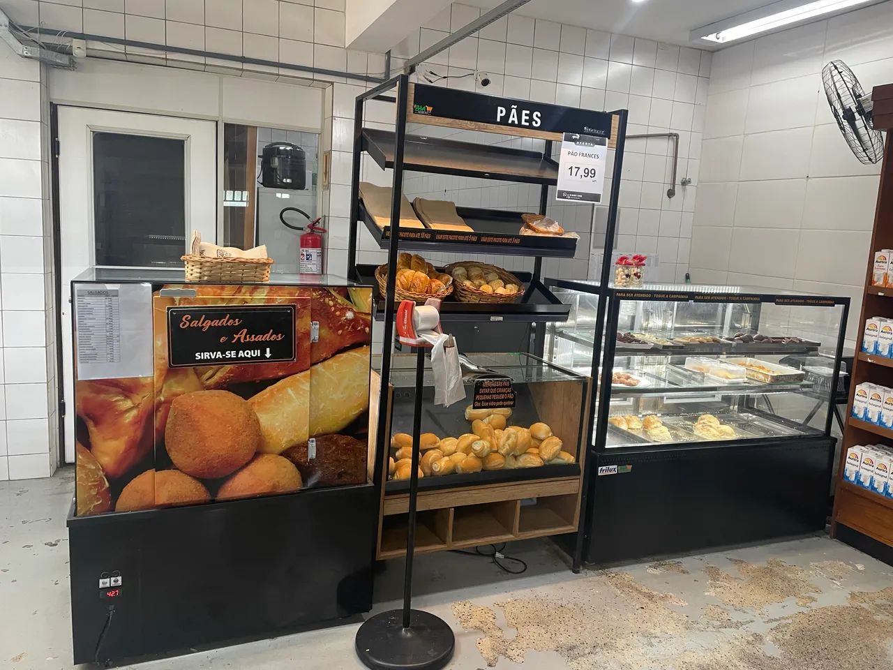 BALCÕES PARA PADARIA COM EXPOSITOR PÃO 