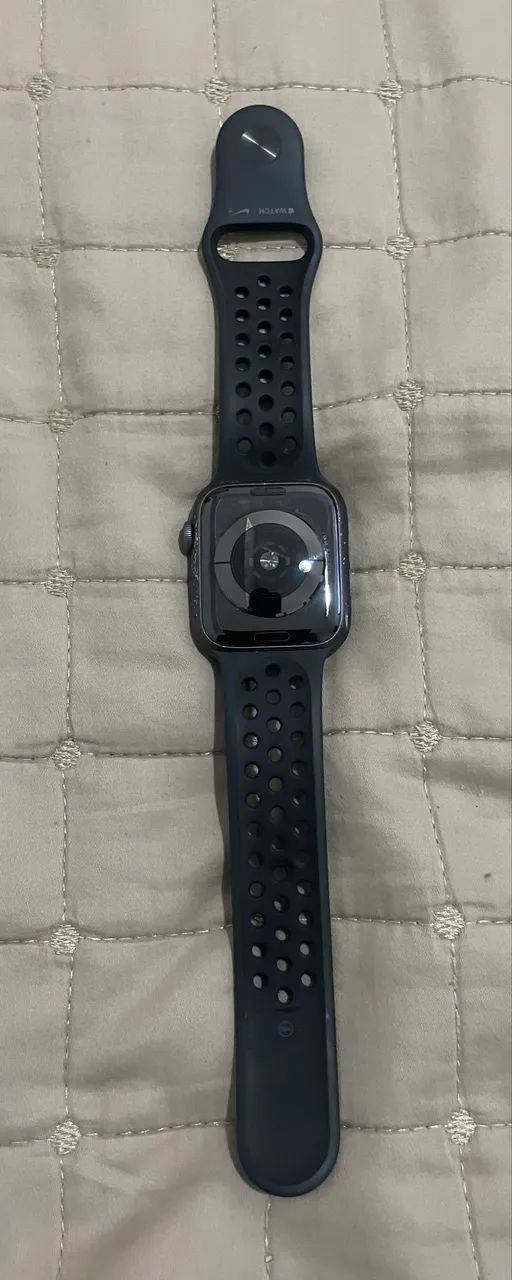 Apple Watch Serie 4 Nike 44 - Foto 2