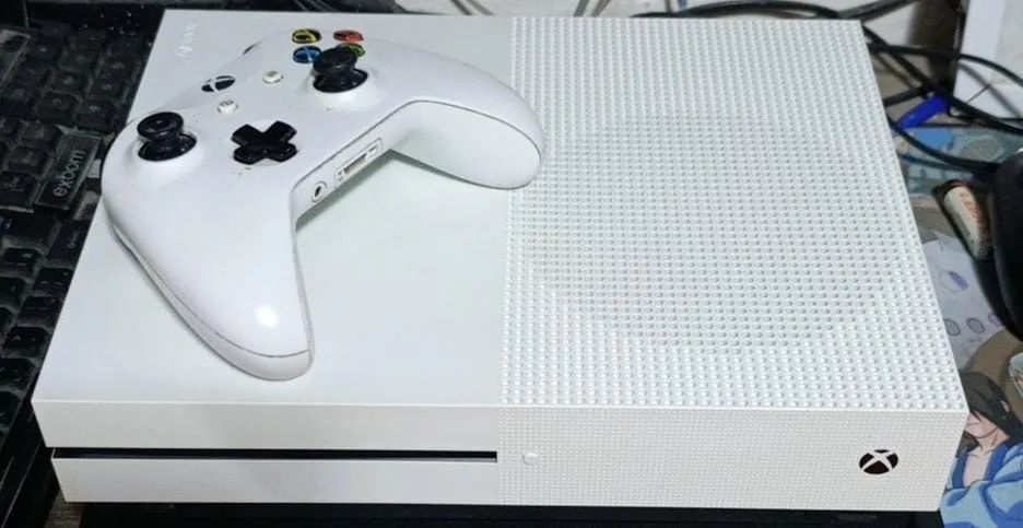 Xbox One S