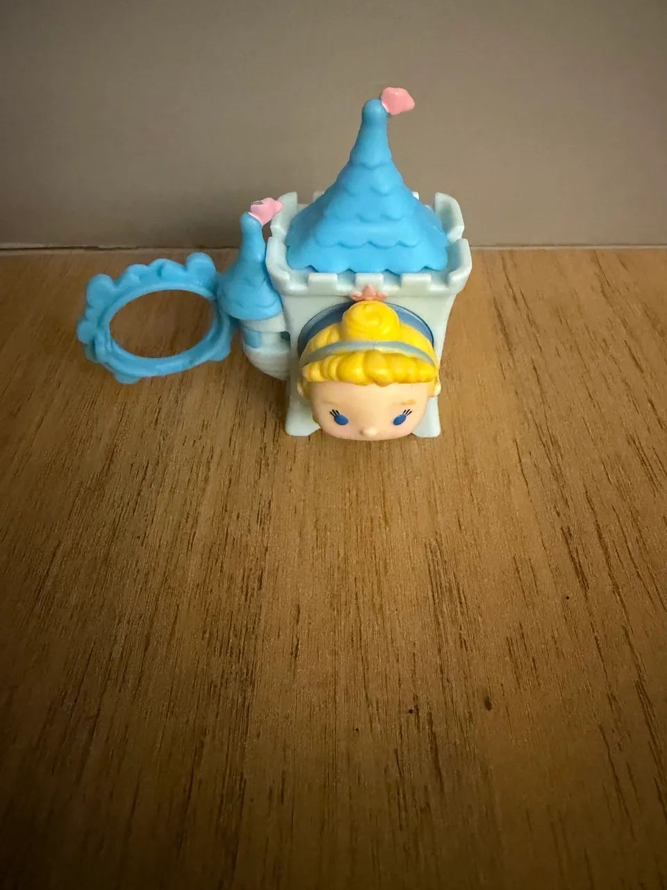 Cinderela da coleção Disney Tsum Tsum Mystery Stack Pack da JAKKS Pacific