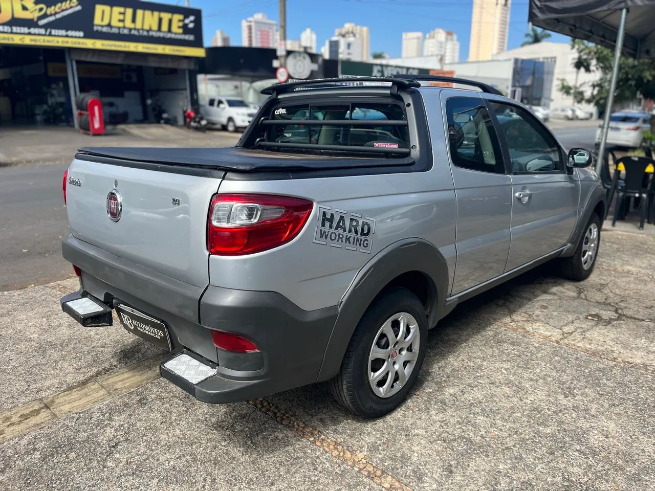 Fiat Strada Working Hard 1.4 Fire Flex 8V CD 2017 - Foto 4