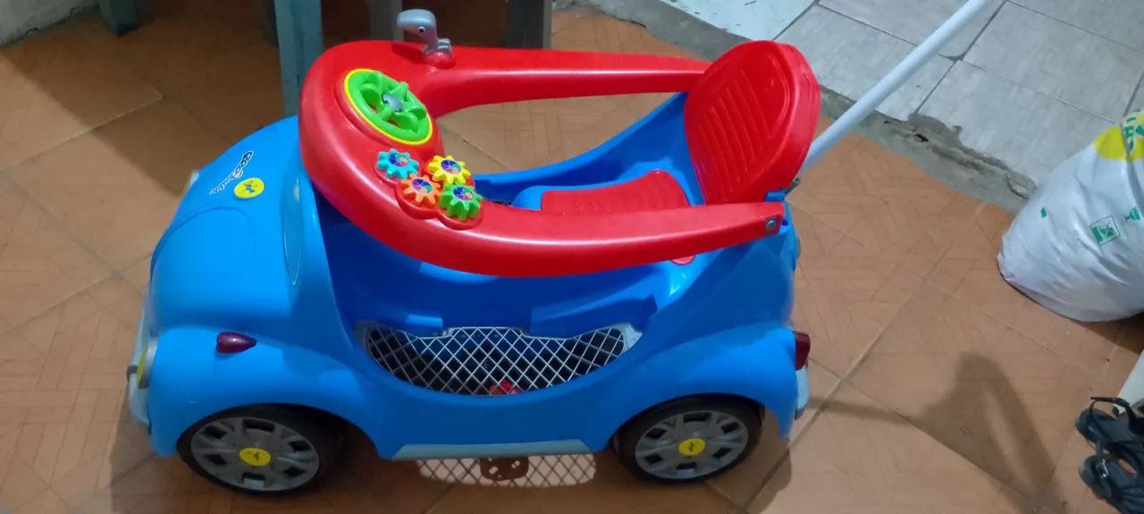 Carrinho de Passeio com haste. - Foto 2