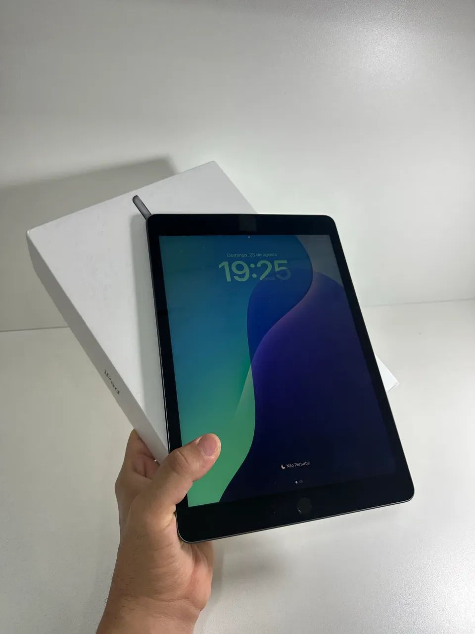 iPad 8ª Geração 32GB + Caixa + Carregador Original + Capinha - Foto 3