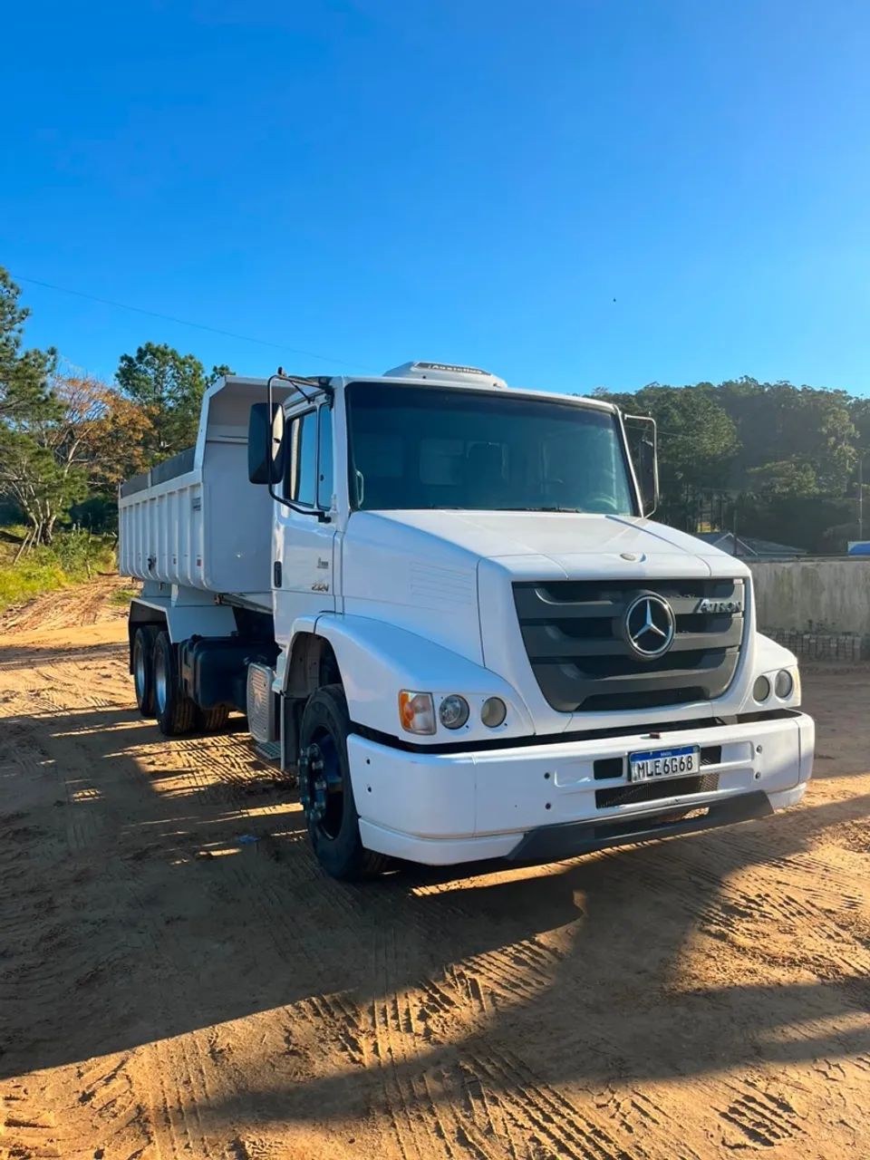 MB 2324 Atron Caçamba - Foto 4