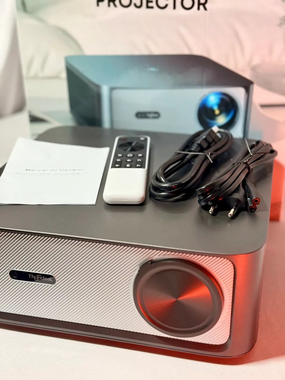 Projetor Thundeal Td98 Pro Ótica Selada Wifi 6 Android Cinza-escuro 127/220v - Foto 6