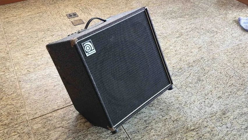 Ampeg BA-115 メンテナンス済 完動品 Amplificador AMPEG BA-115 - Instrumentos musicais - Praia da Costa