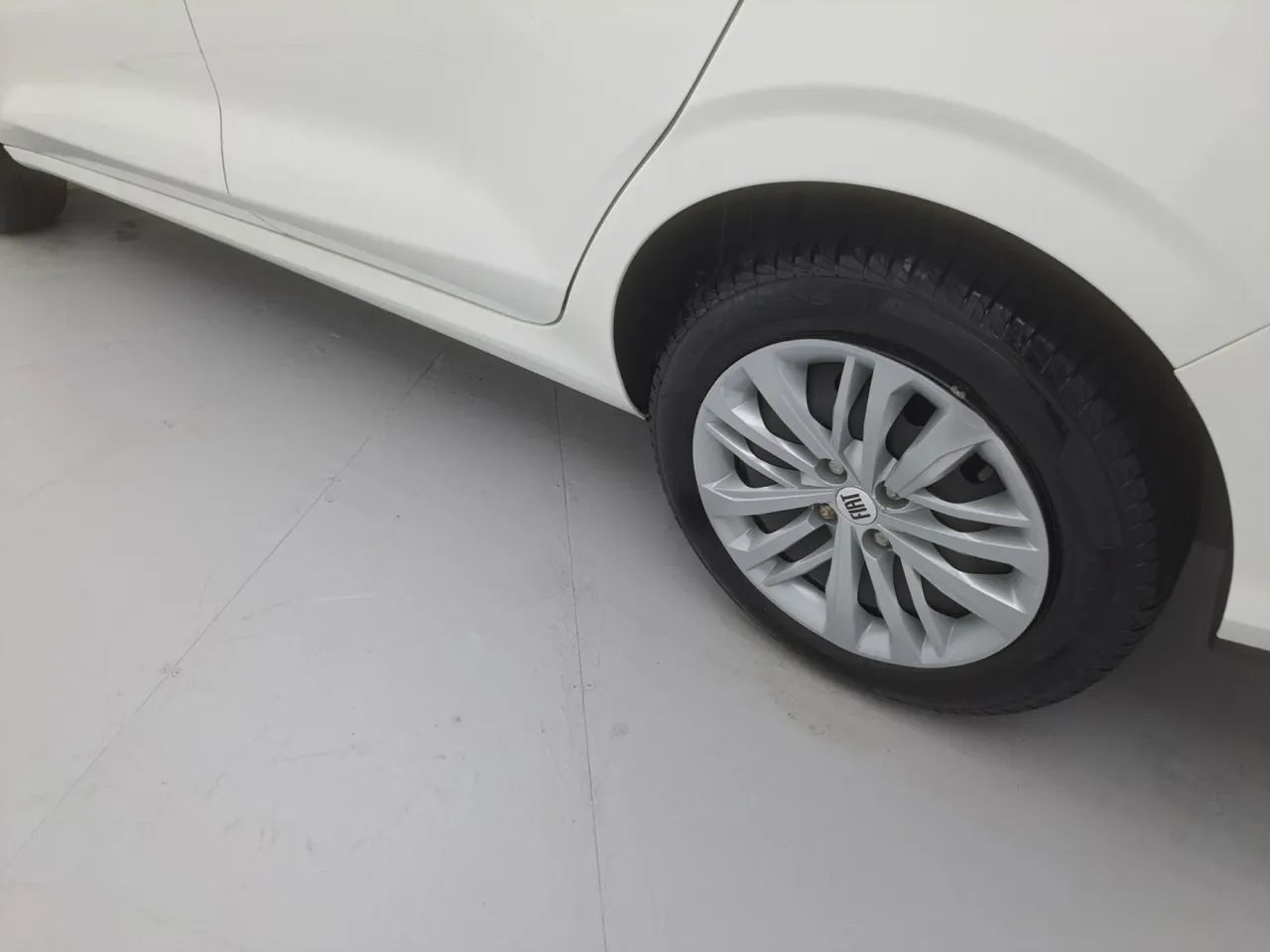 Fiat Cronos DRIVE 1.3 8V Flex Aut., foto 12 de 18