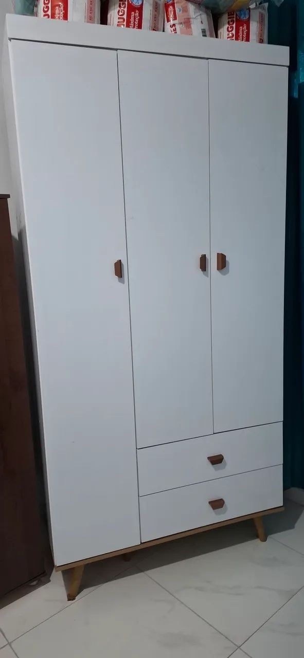 Guarda roupa infantil 
