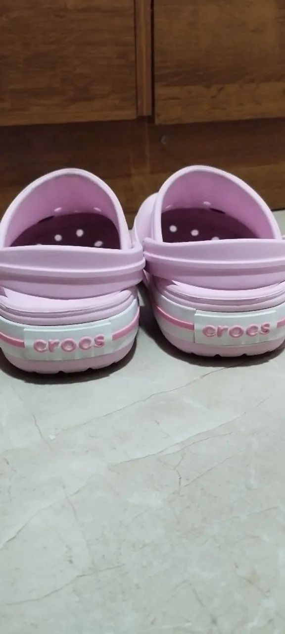 Sandália crocs - Foto 3