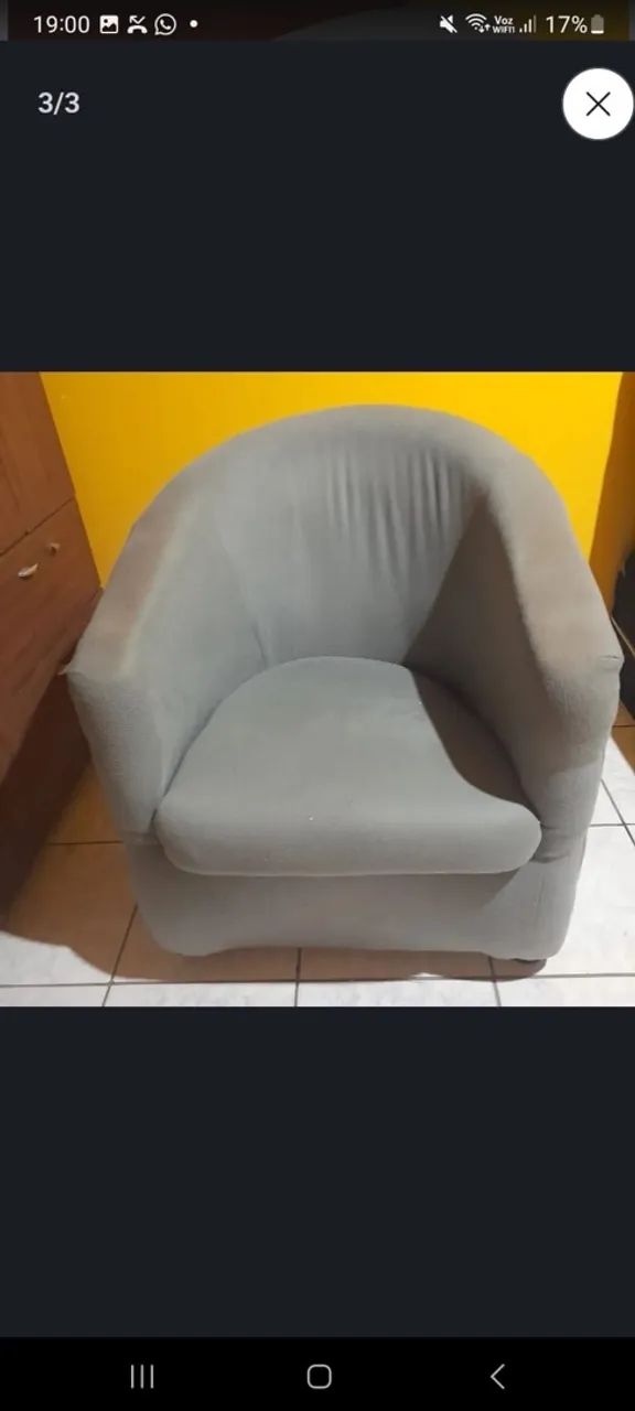 Poltrona seminova