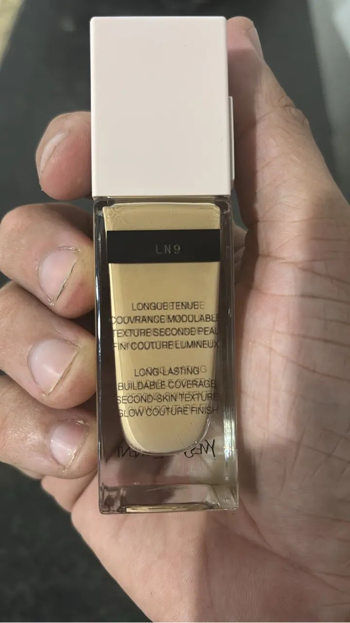 BASE LÍQUIDA YSL ALL HOURS GLOW FOUNDATION - Foto 2
