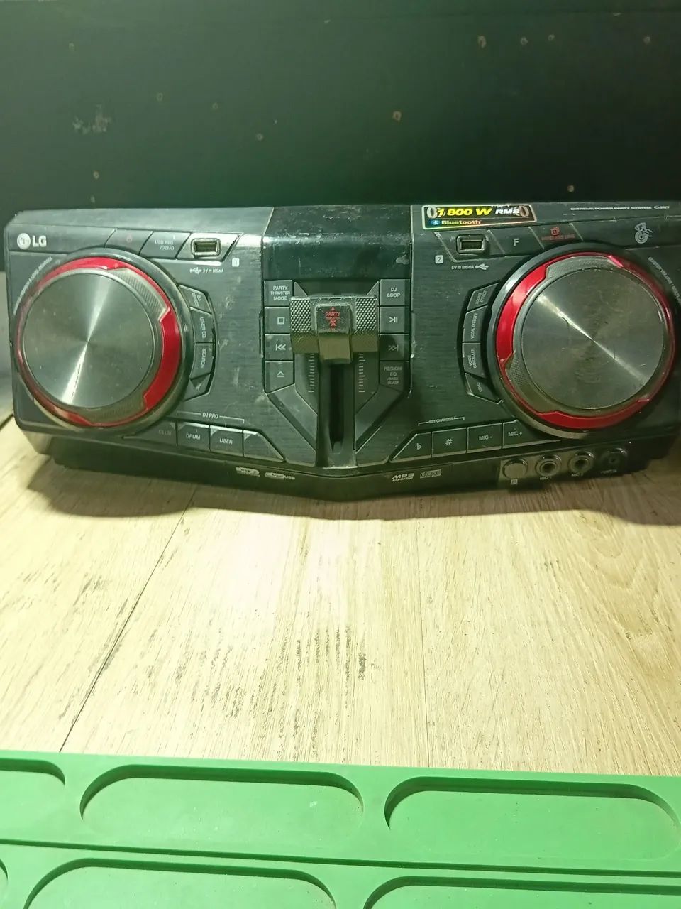 Vendo som lg 
