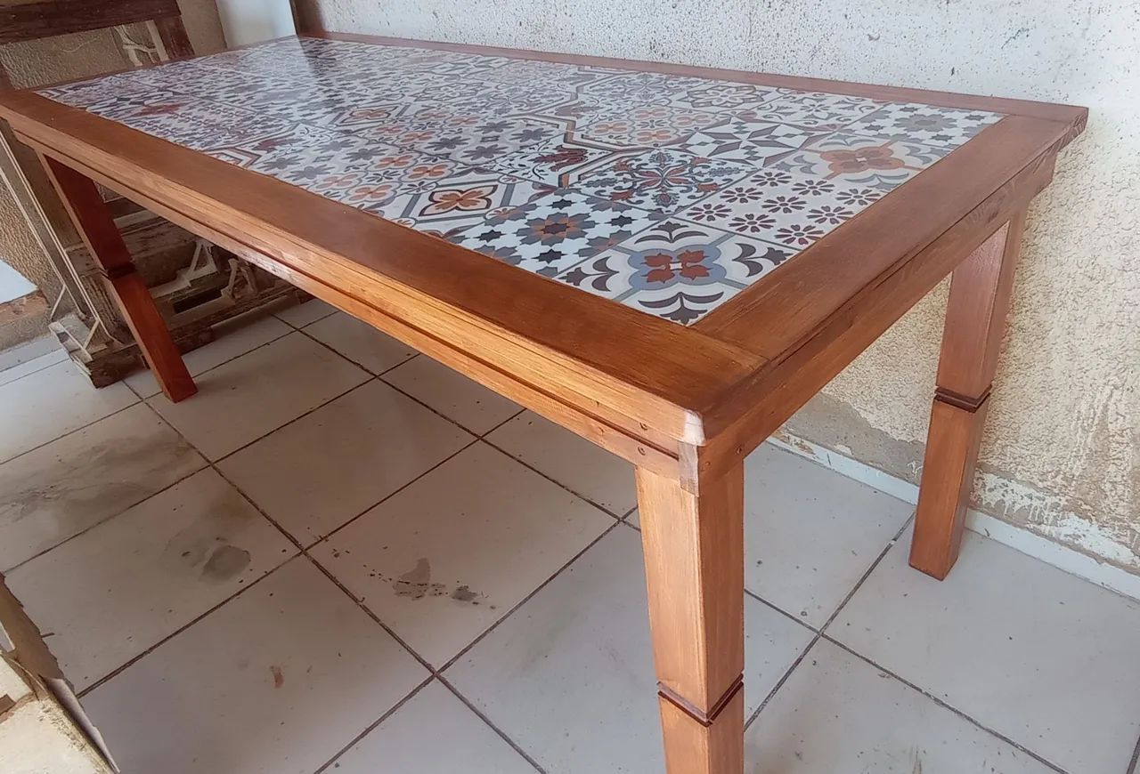 Móveis rusticos fabricados em madeira pinus 