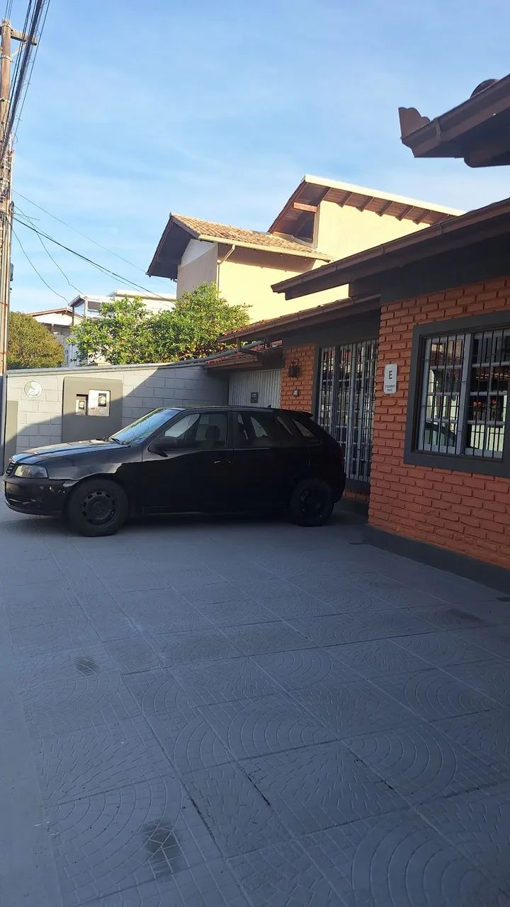 Vendo pousada com  a casa principal e mais  5 suites  mobiliadas na  lagoa da Conceição 