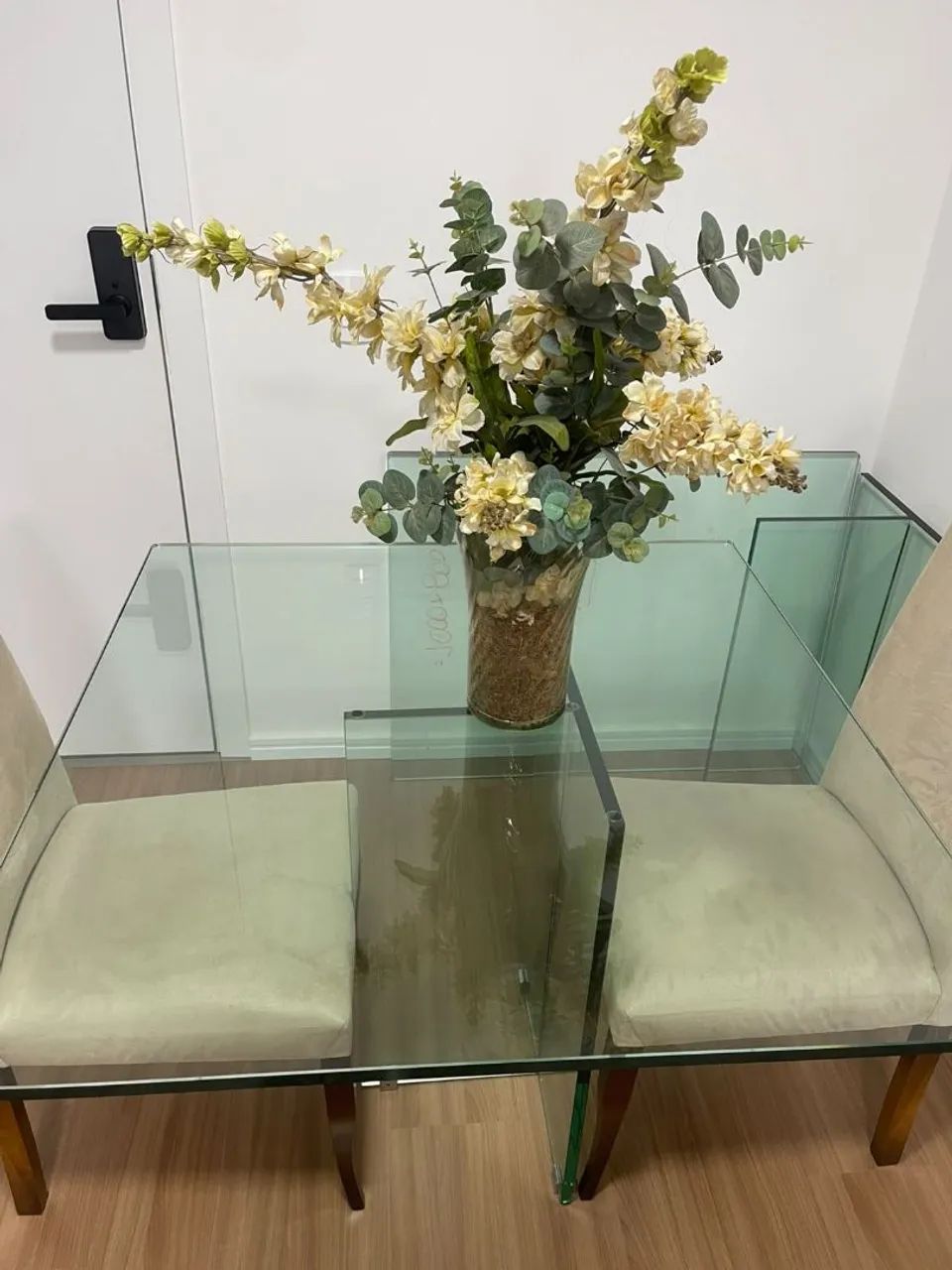 Mesa de vidro e cadeiras - Foto 3