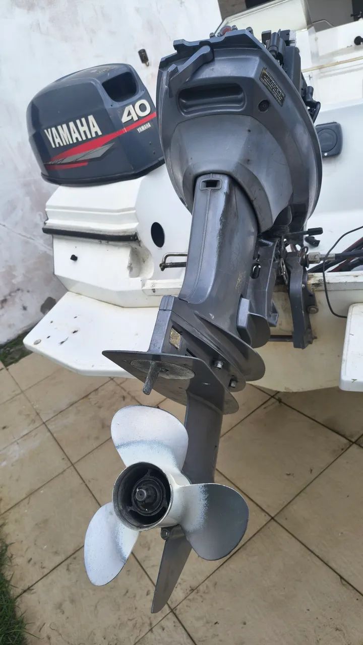 Vendo motor Yamaha 40 Hp com arranque e comando - Foto 4