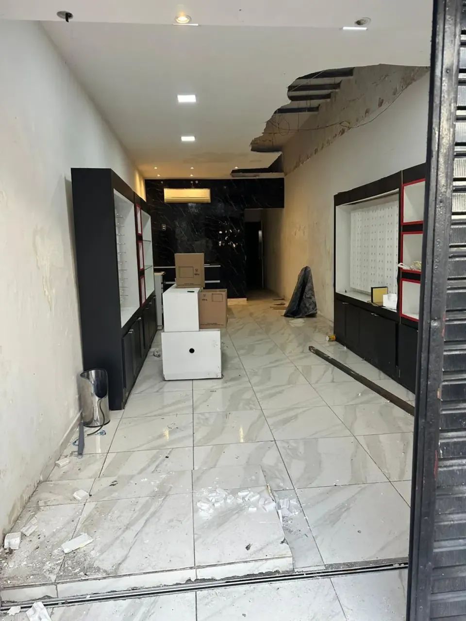 ALUGO ÓTIMA LOJA NO BAIRRO DA ENCRUZILHADA / RECIFE - Foto 5