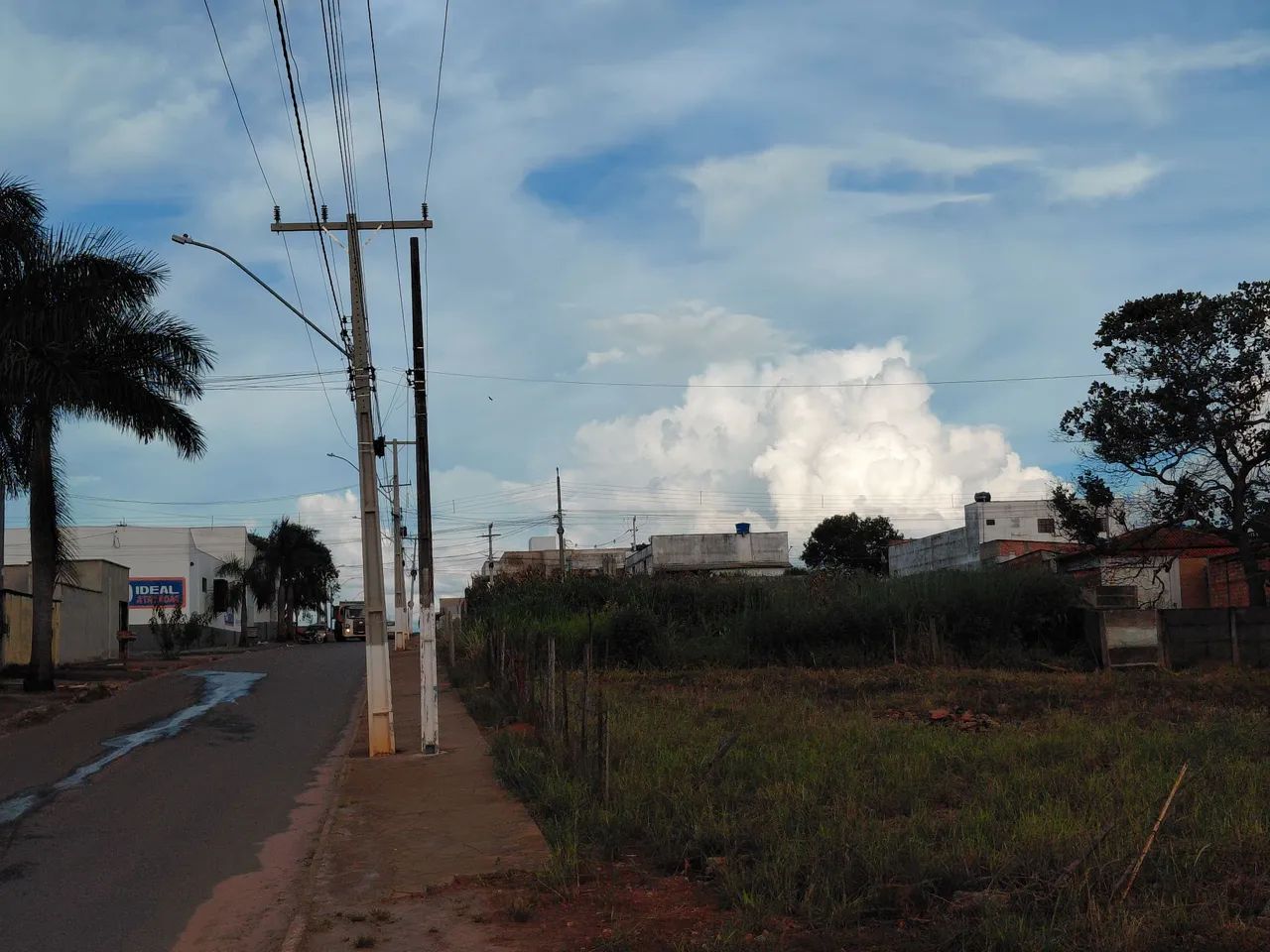 Área comercial - 580 m²