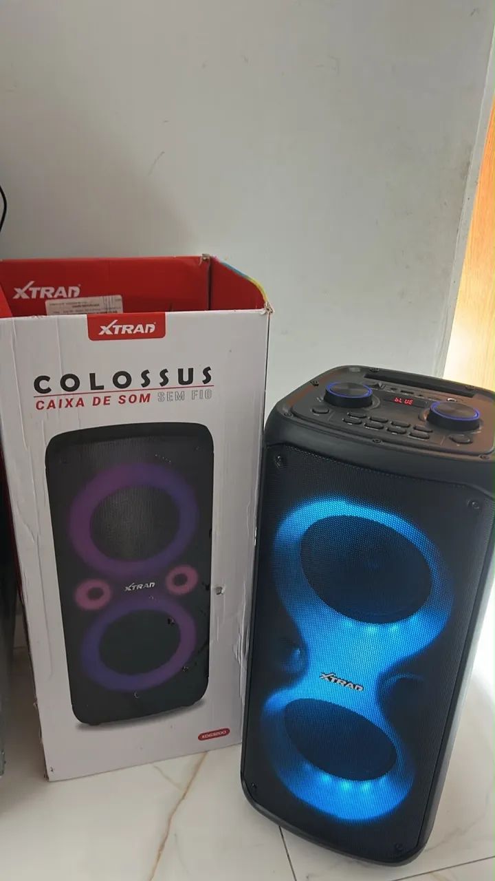 Caixa de som semi nova