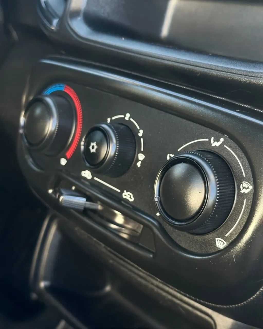Fiat Strada Endurance 1.4 Flex 8V CS Plus 2022 - Foto 4