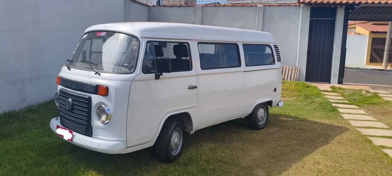 Volkswagen Kombi Kombi Standard 1.4 Mi Total Flex 8V 2014