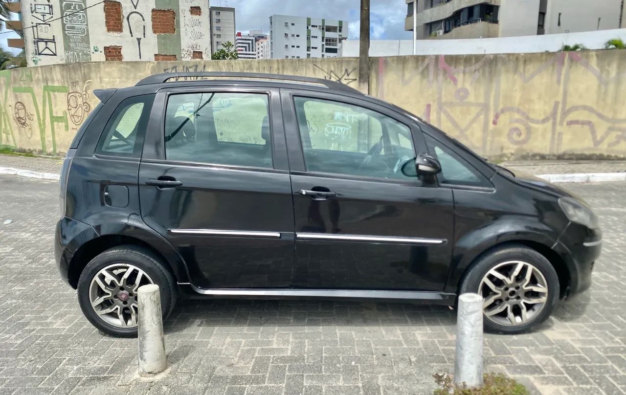 Fiat Idea Sporting 1.8 Flex 16V 5P 2012 - Foto 3