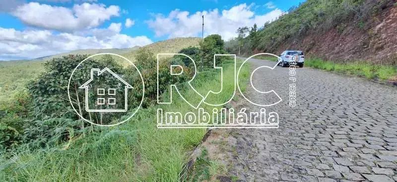 Imóvel para venda possui 900 metros quadrados em Albuquerque - Teresópolis - RJ - Foto 2