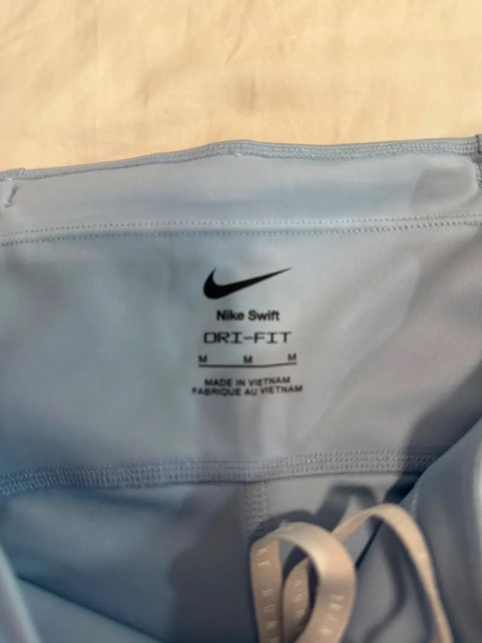 Calça legging Nike nova - Foto 3