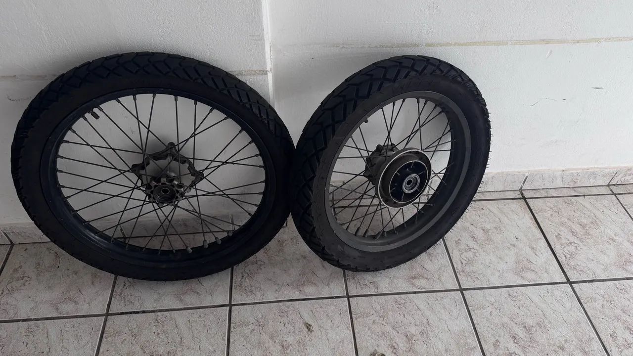 Roda XRE 300