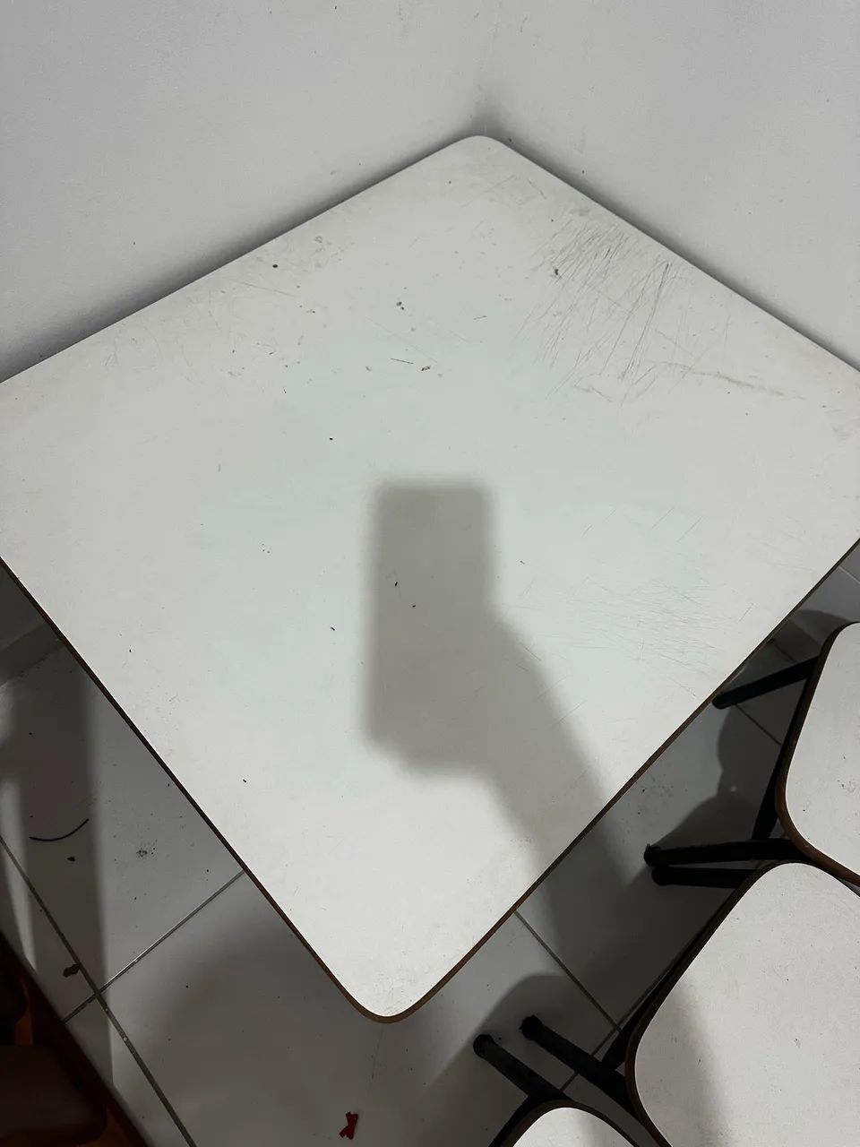 Mesinha escolar com 4 cadeiras MDF - Foto 2