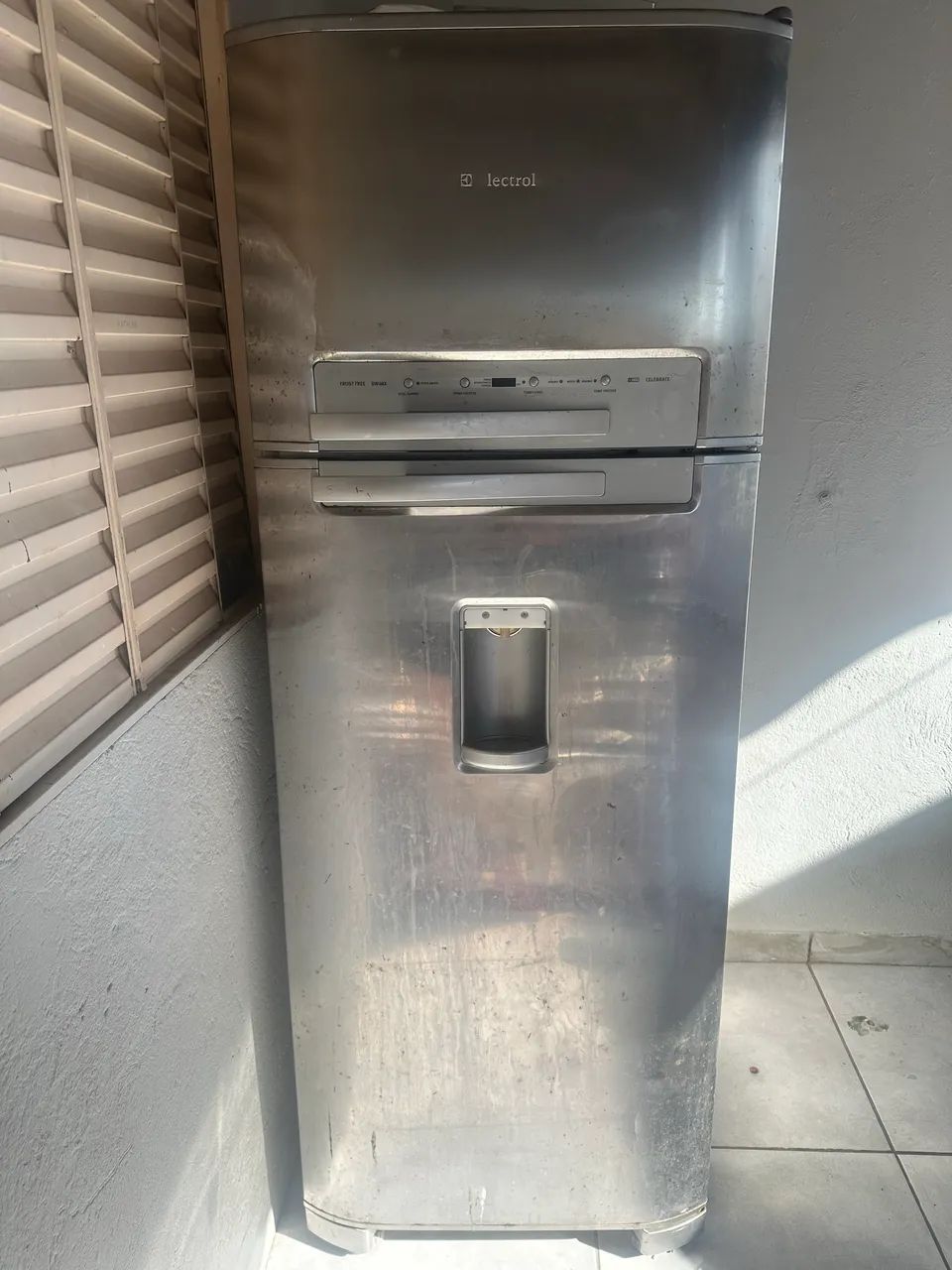 Geladeira eletrolux usada