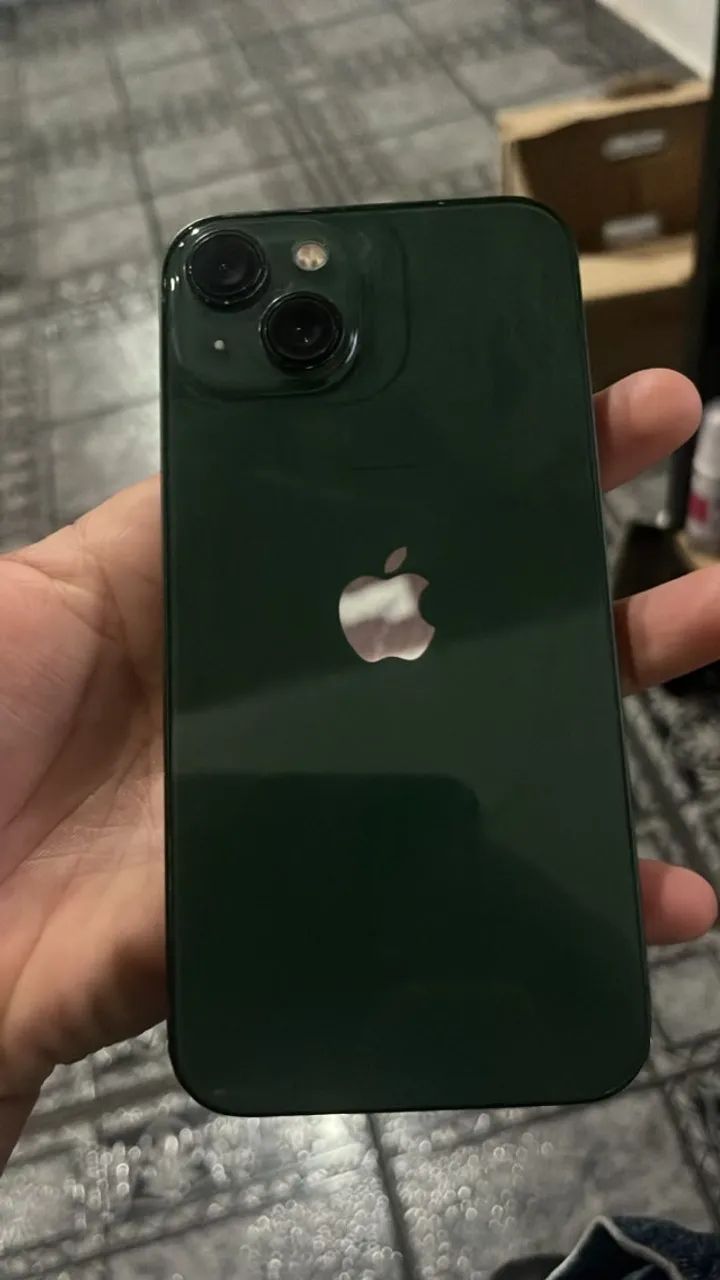 Iphone 13 128g verde semi novo - Foto 2