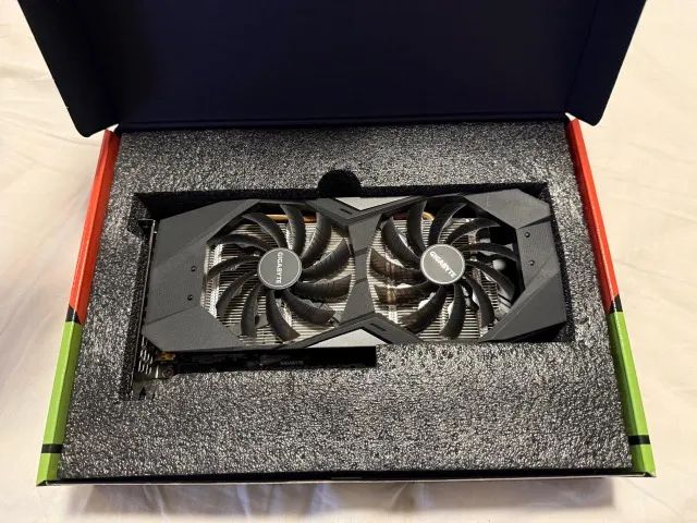 Placa de Vídeo Gigabyte NVIDIA GeForce RTX 2060 Super 8G GDDR6 OC - Foto 2