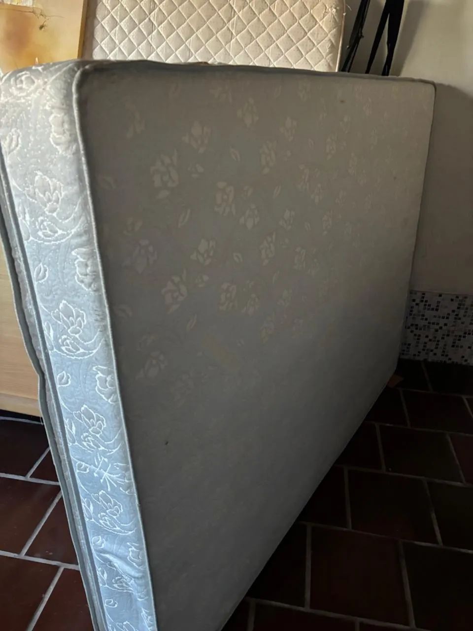 Cama de casal com colchão  - Foto 4