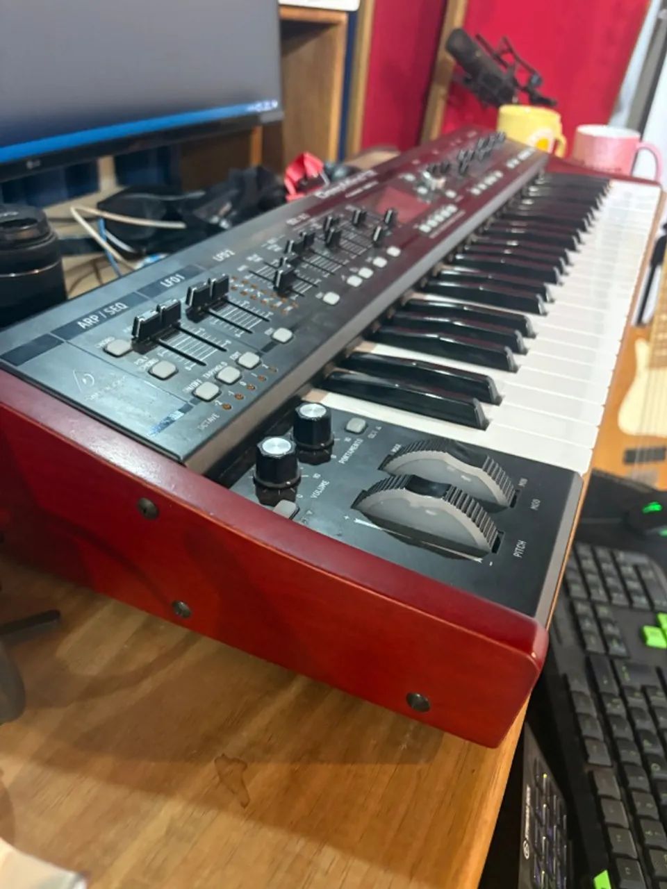 Behringer DeepMind 12 + Caixa e manual originais