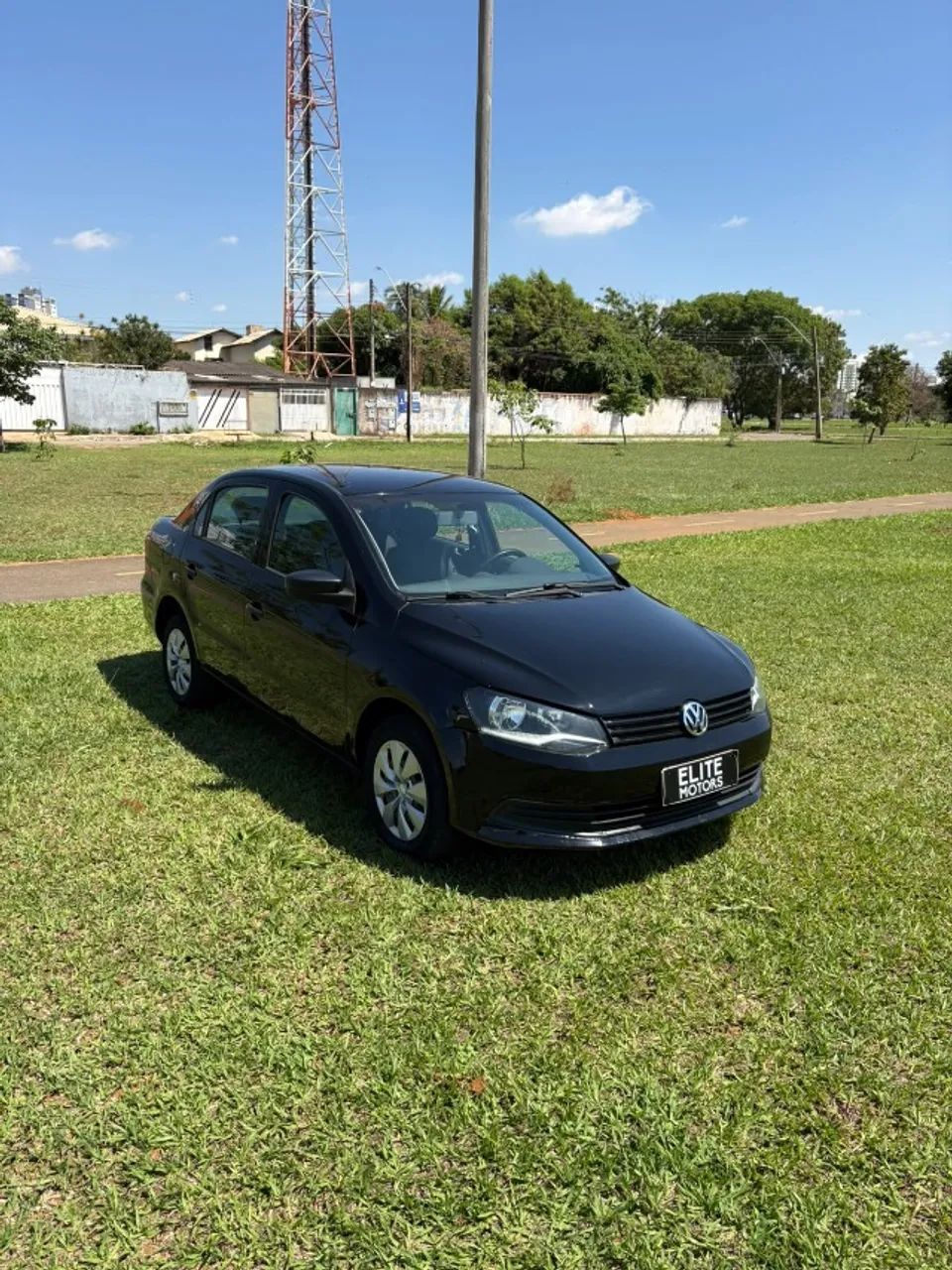 Volkswagen Voyage VOYAGE  Trendline 1.0 T.Flex 8V 4p 2016
